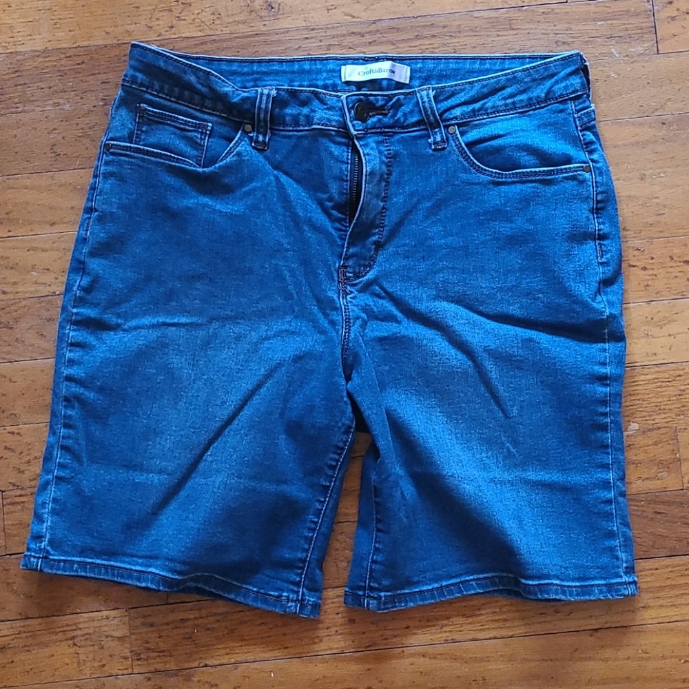 Croft & Barrow Size 14 Stretch blue jean shorts - Picture 1 of 3